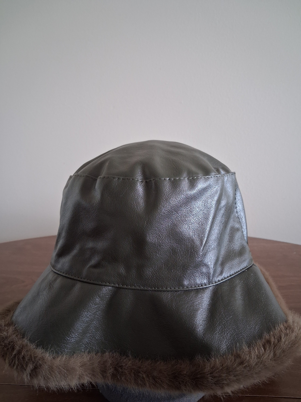 Women's Faux Leather Bucket Hat with Fur Trim - Olive